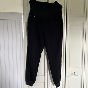 Figs Maternity Zamora jogger scrub pants